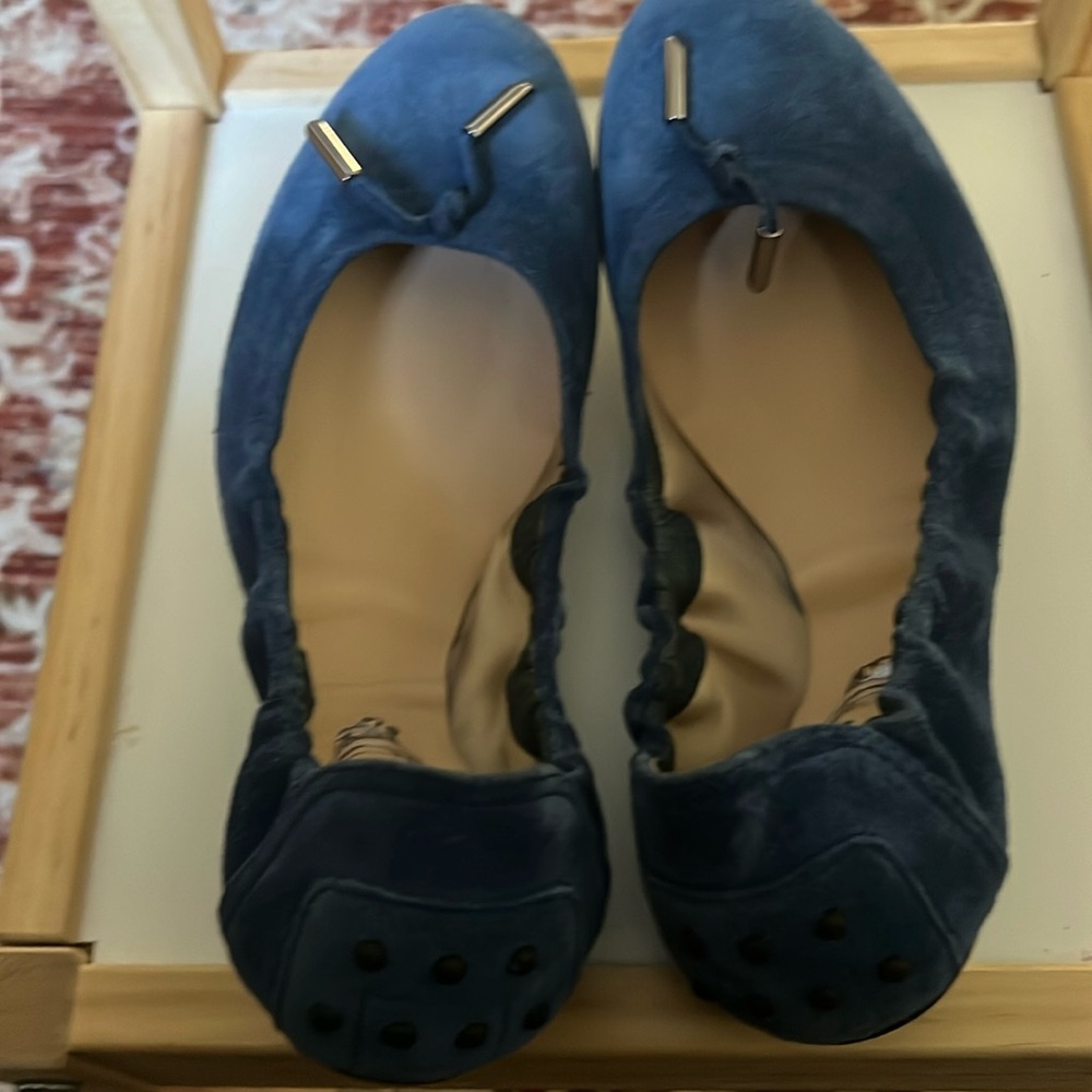 Authentic Tod’s ballerina suede flats size 38
